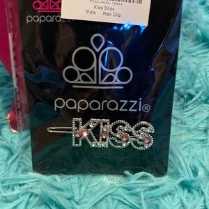 Paparazzi Pink Kiss Hair Clip